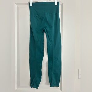 Like New! FP Movement Good Karma Leggings